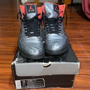 Air Jordan 1 Hi Pewter